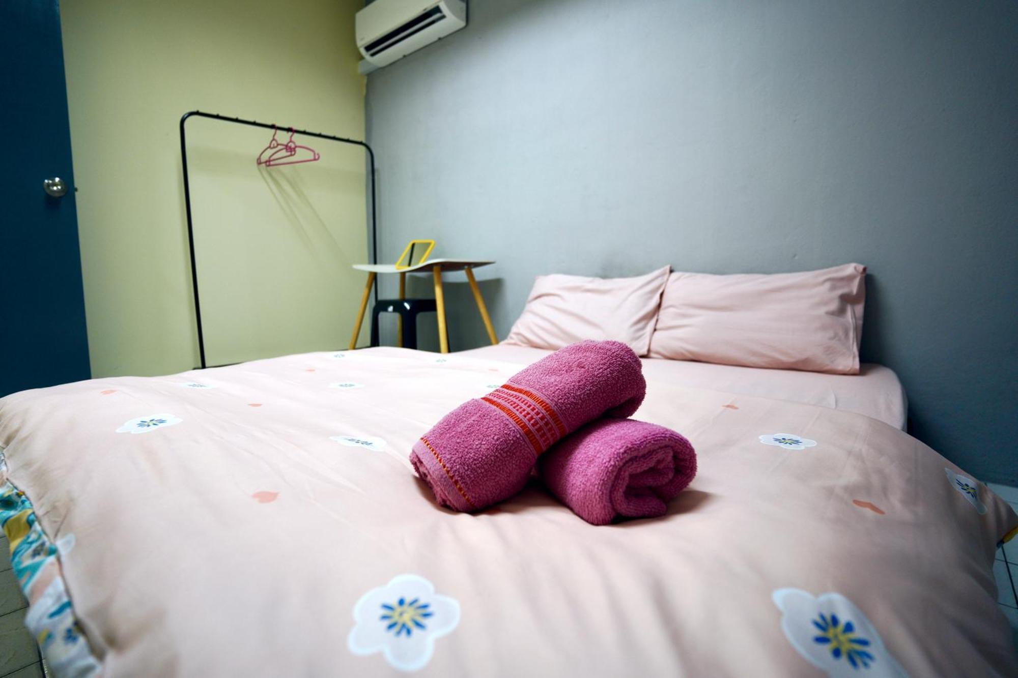 Swanling Kuching Hostel ภายนอก รูปภาพ